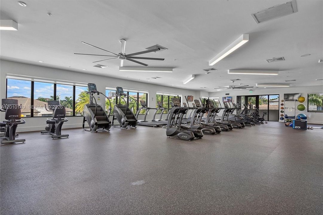 Active With Contract: $889,000 (3 beds, 2 baths, 1866 Square Feet)
