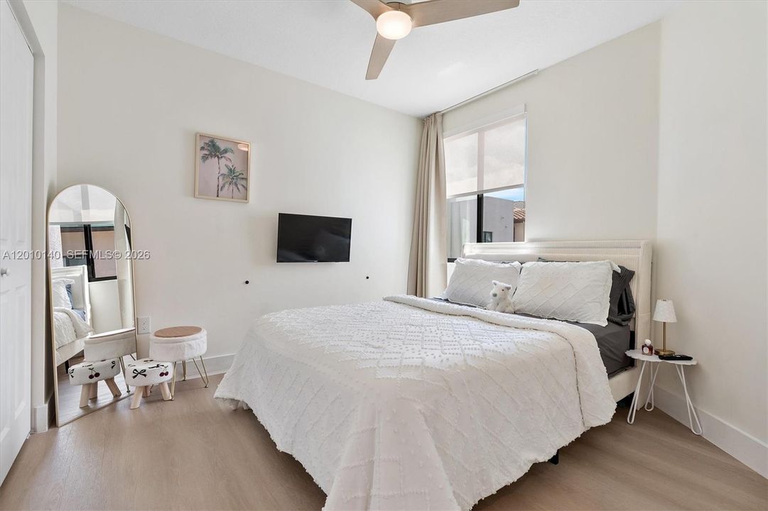 Active With Contract: $889,000 (3 beds, 2 baths, 1866 Square Feet)