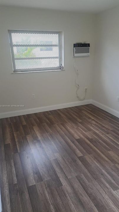 Activo con contrato: $1,495 (1 camas, 1 baños, 450 Pies cuadrados)