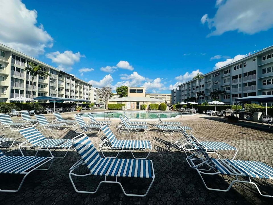Gulfstream Amenities-3