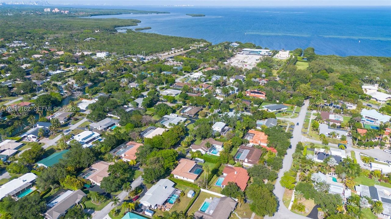 На продажу: $1,595,000 (4 спален, 2 ванн, 2276 Квадратных фут)