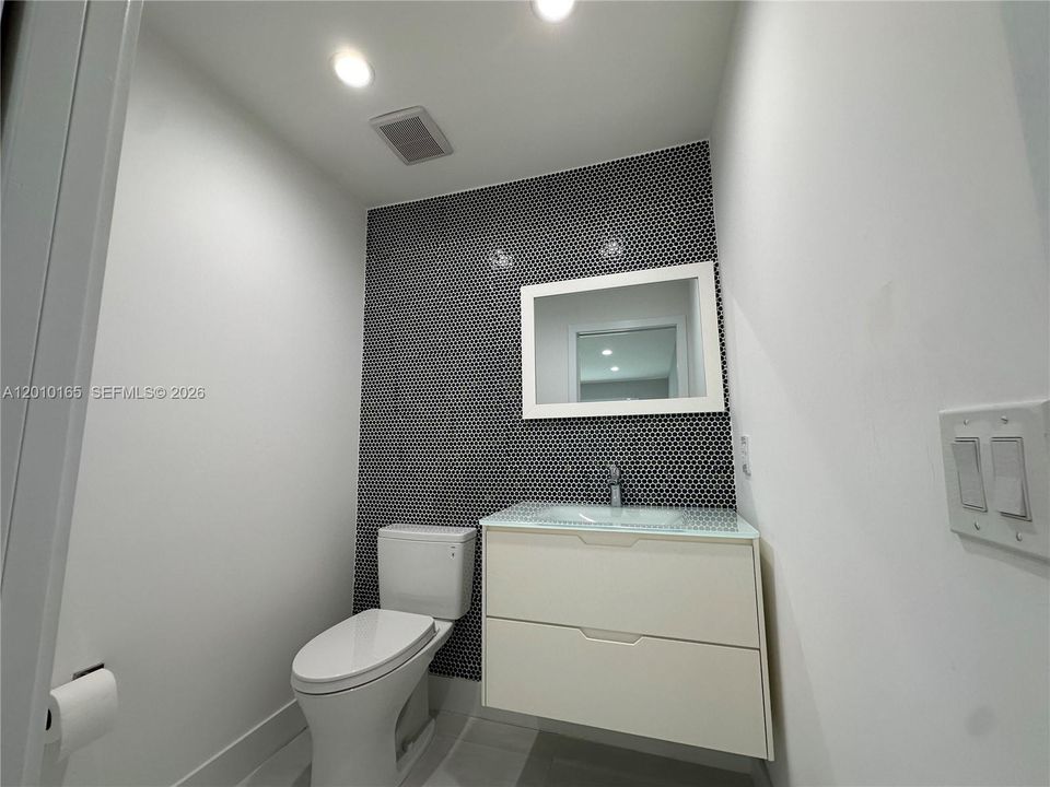 Half Bathroom/Guest Bathroom