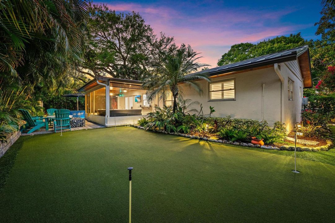 Golf & Back Exterior
