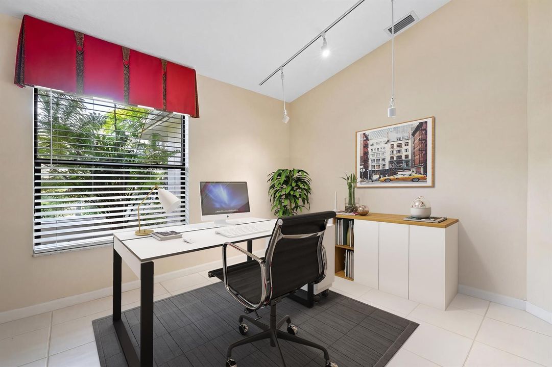 32_office