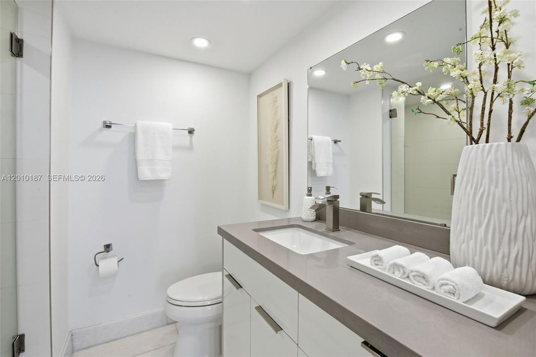 For Sale: $1,149,000 (3 beds, 2 baths, 1916 Square Feet)
