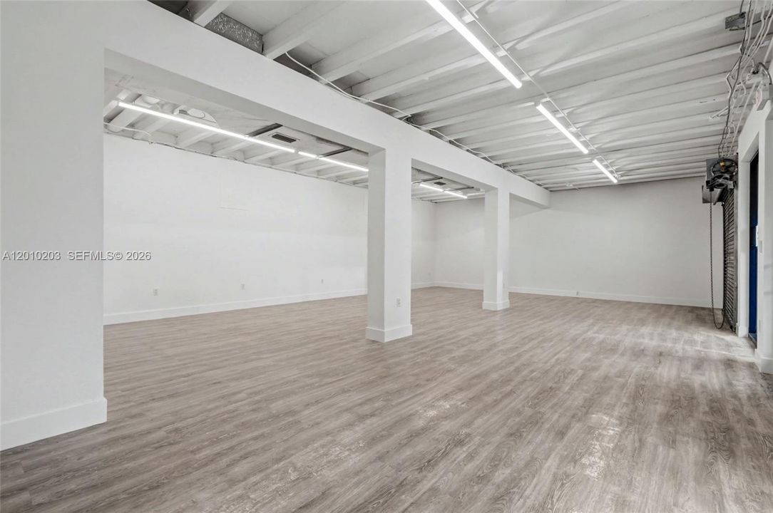 Active With Contract: $3,250 (0 beds, 0 baths, 0 Square Feet)