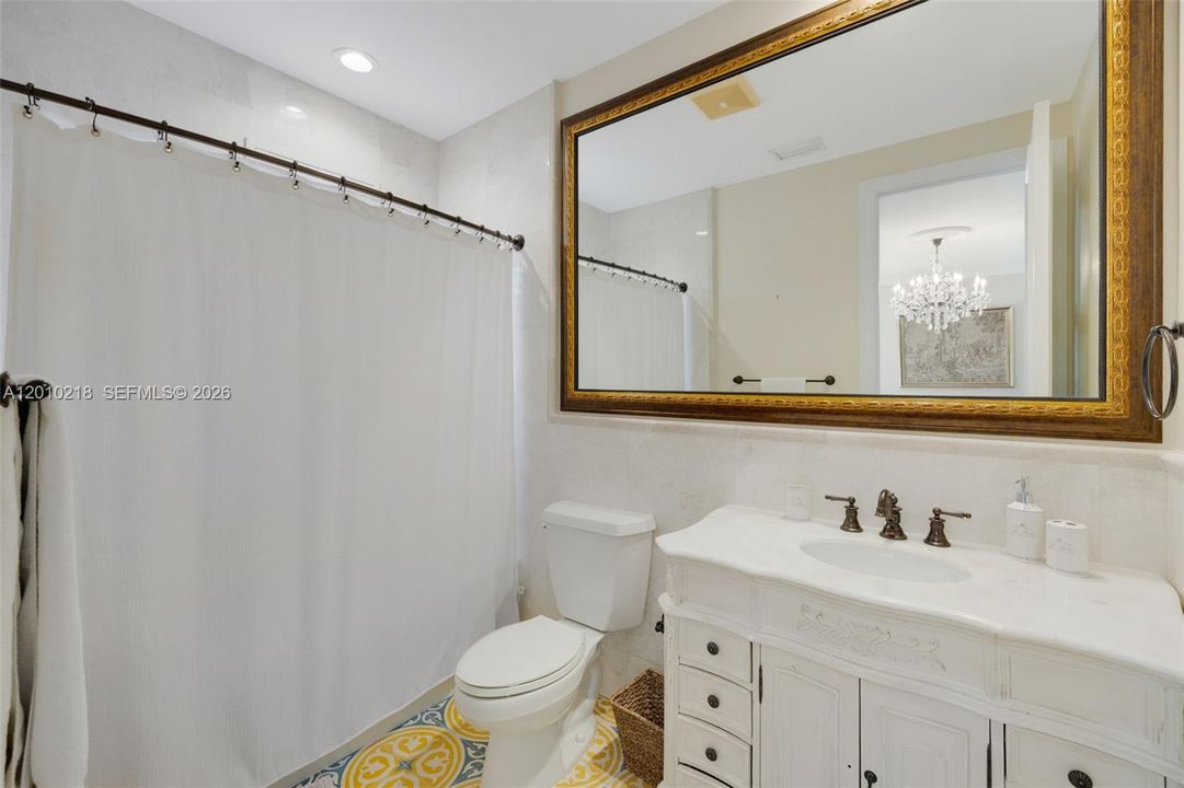 For Rent: $22,000 (5 beds, 5 baths, 5756 Square Feet)
