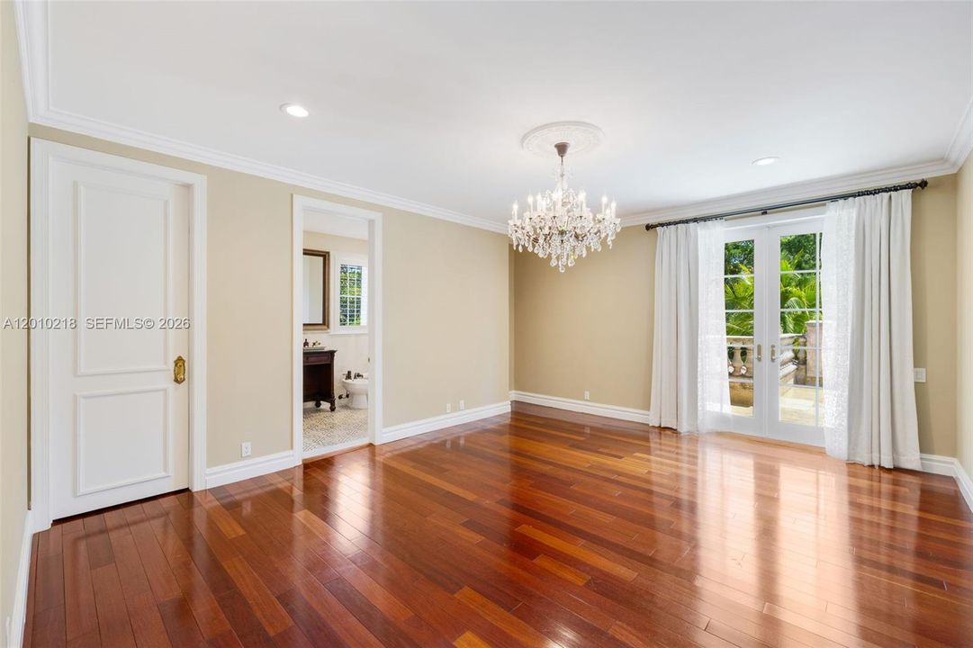 For Rent: $22,000 (5 beds, 5 baths, 5756 Square Feet)