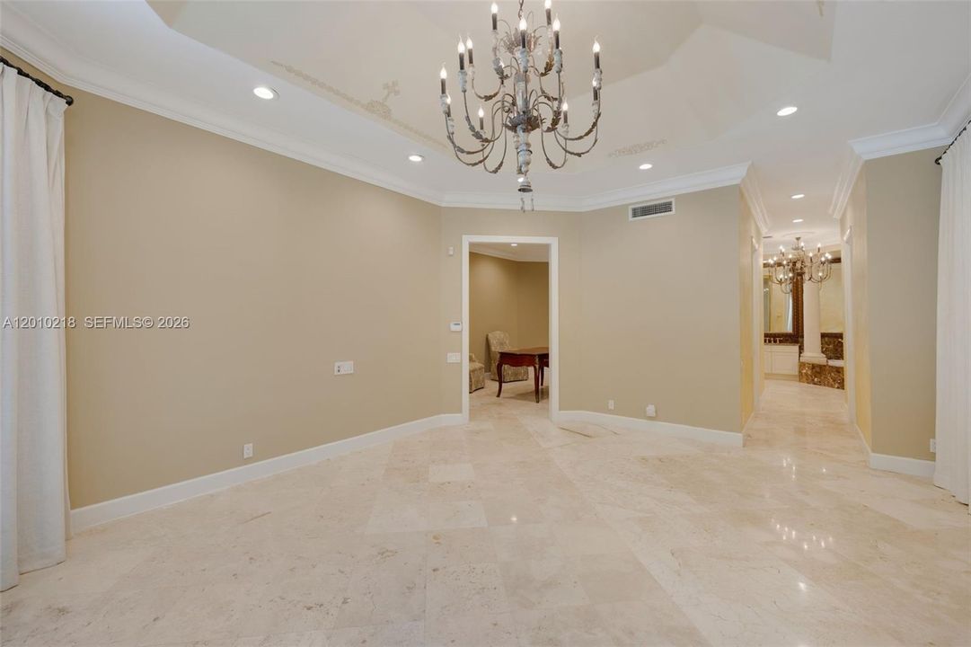 For Rent: $22,000 (5 beds, 5 baths, 5756 Square Feet)