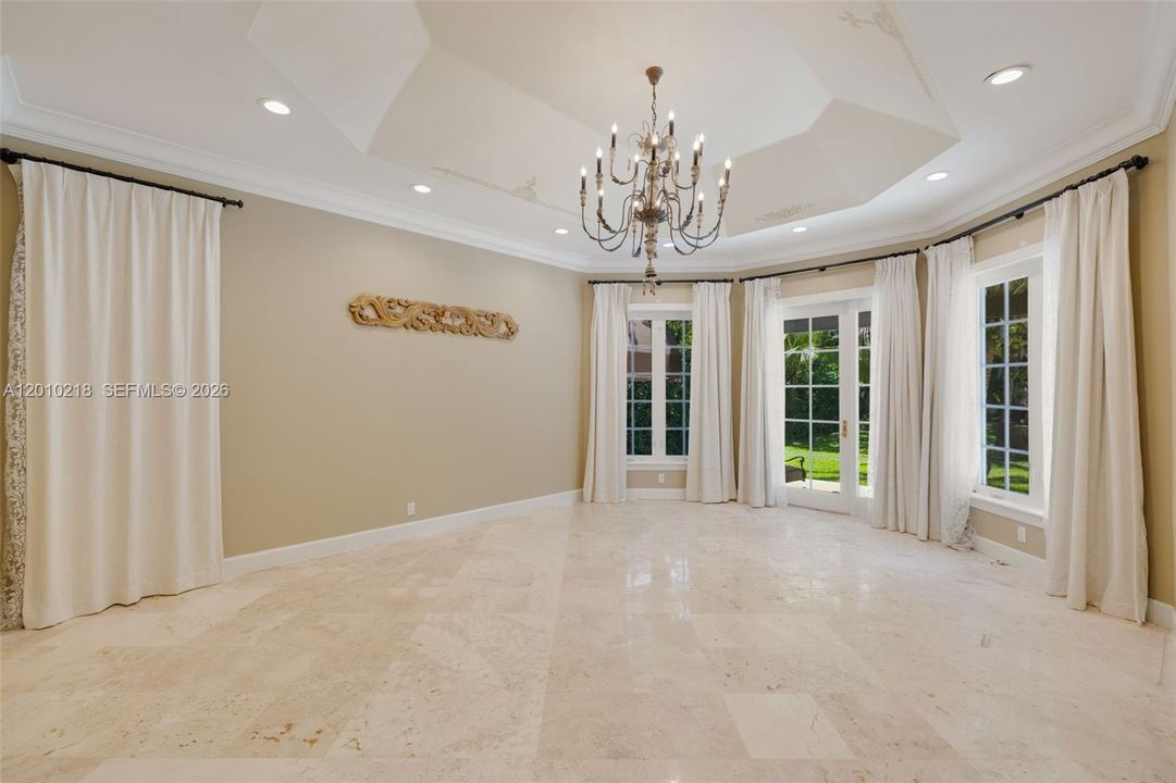 For Rent: $22,000 (5 beds, 5 baths, 5756 Square Feet)