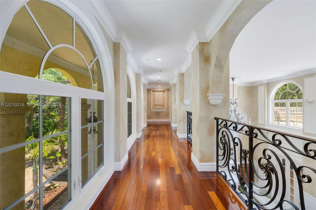 For Rent: $22,000 (5 beds, 5 baths, 5756 Square Feet)