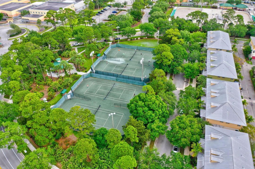 Tennis