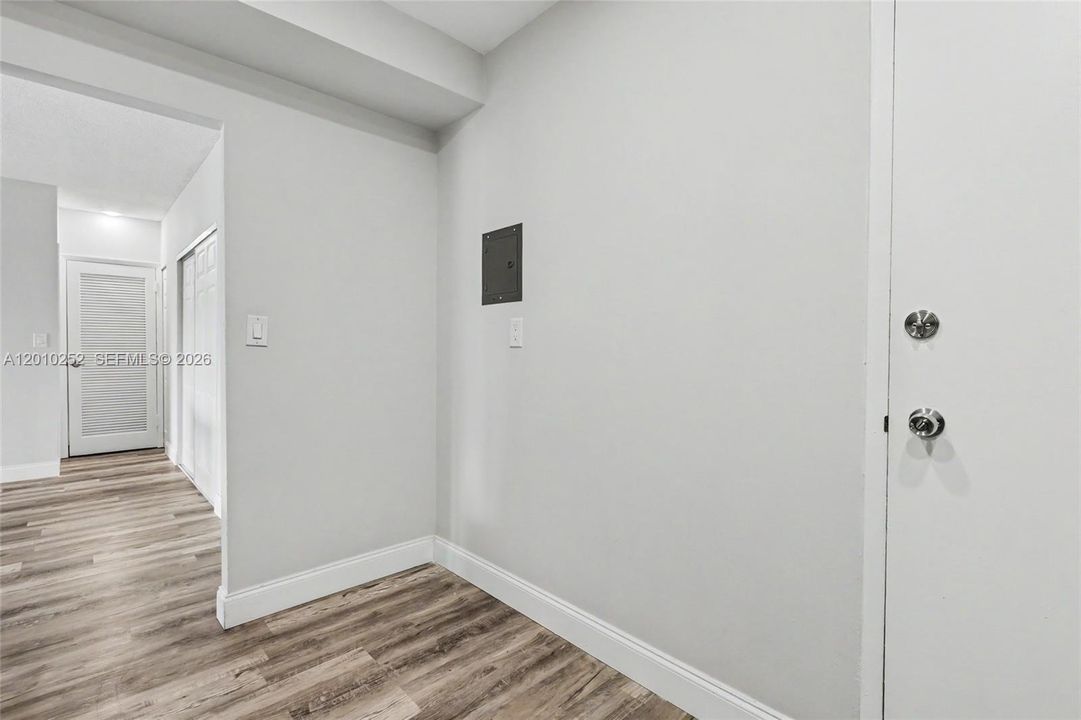 На продажу: $292,000 (1 спален, 1 ванн, 762 Квадратных фут)