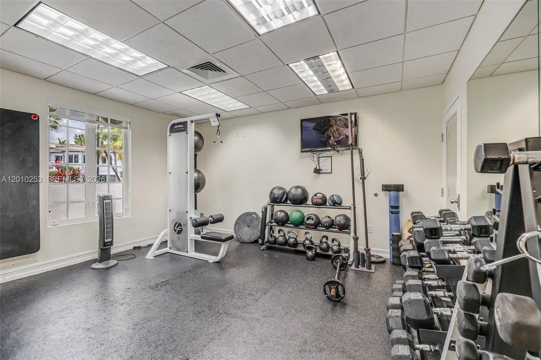Active With Contract: $1,365,000 (4 beds, 2 baths, 2306 Square Feet)