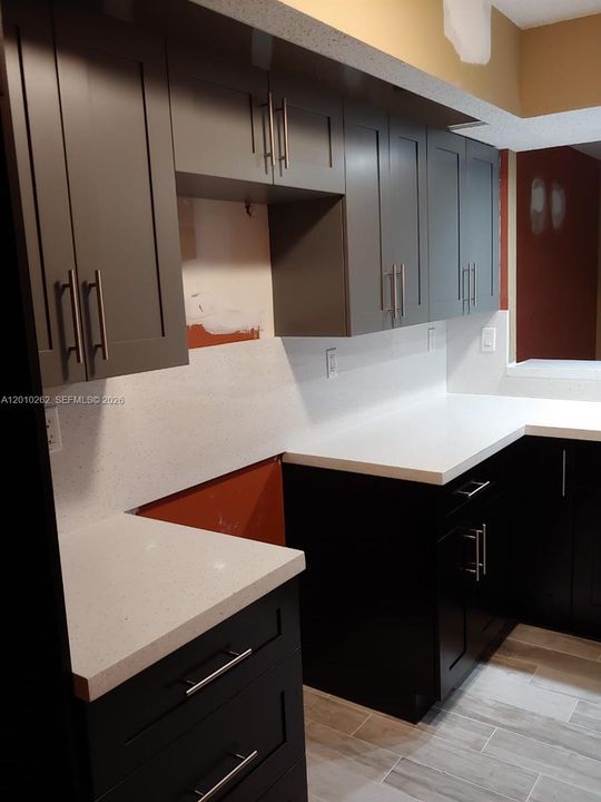 Activo con contrato: $249,900 (2 camas, 2 baños, 1113 Pies cuadrados)