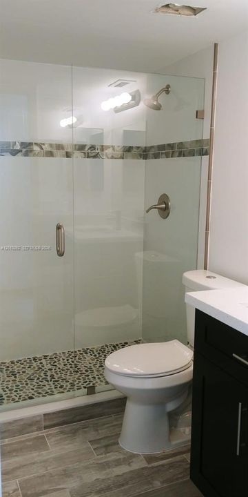 Activo con contrato: $249,900 (2 camas, 2 baños, 1113 Pies cuadrados)