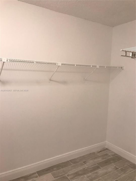 Activo con contrato: $249,900 (2 camas, 2 baños, 1113 Pies cuadrados)