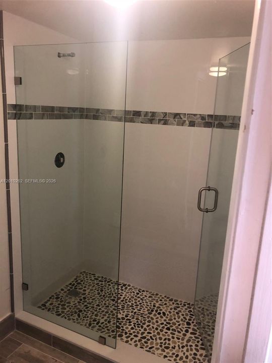 Activo con contrato: $249,900 (2 camas, 2 baños, 1113 Pies cuadrados)