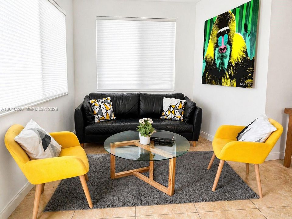 For Sale: $599,000 (3 beds, 1 baths, 998 Square Feet)