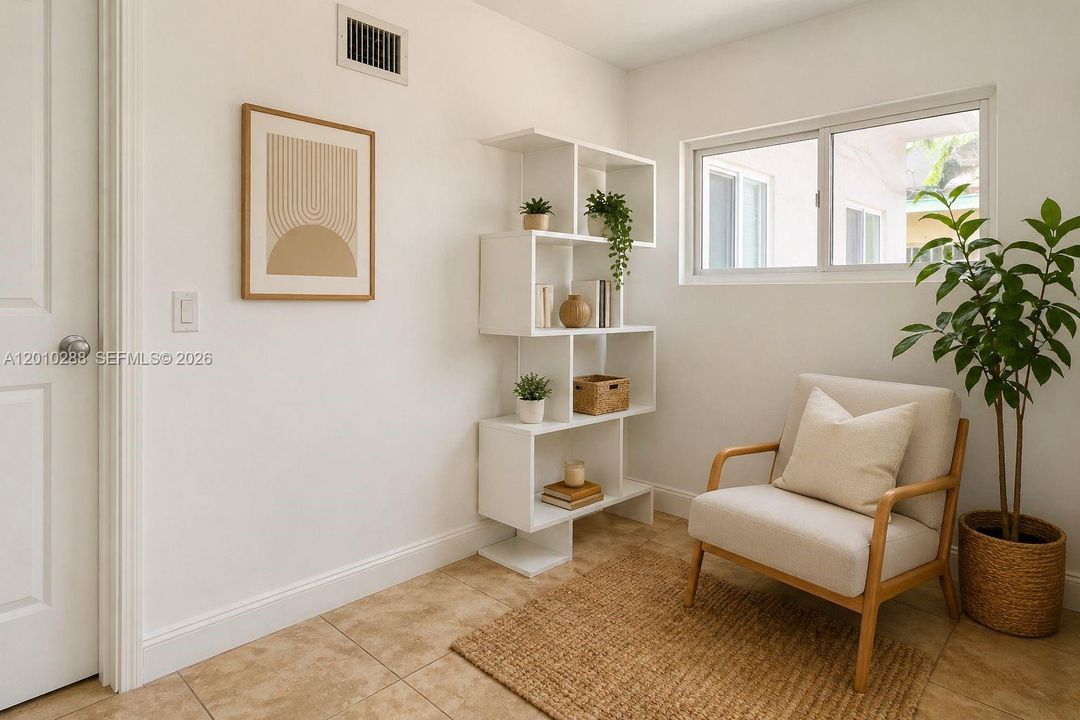 For Sale: $599,000 (3 beds, 1 baths, 998 Square Feet)