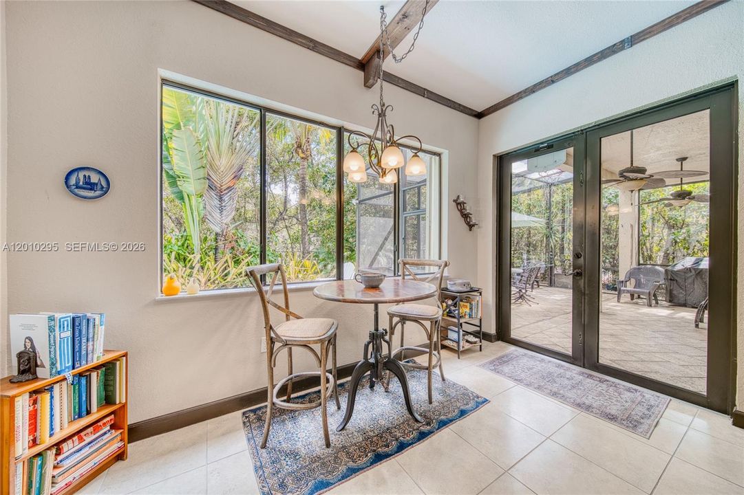 En Venta: $1,197,000 (5 camas, 4 baños, 3982 Pies cuadrados)