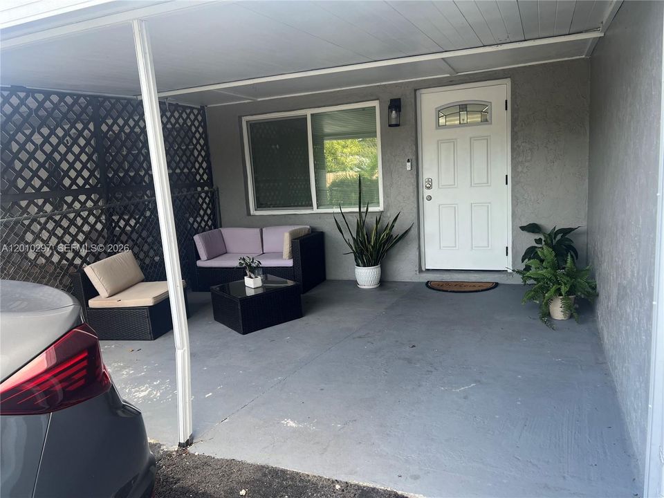 For Sale: $438,900 (3 beds, 2 baths, 1275 Square Feet)