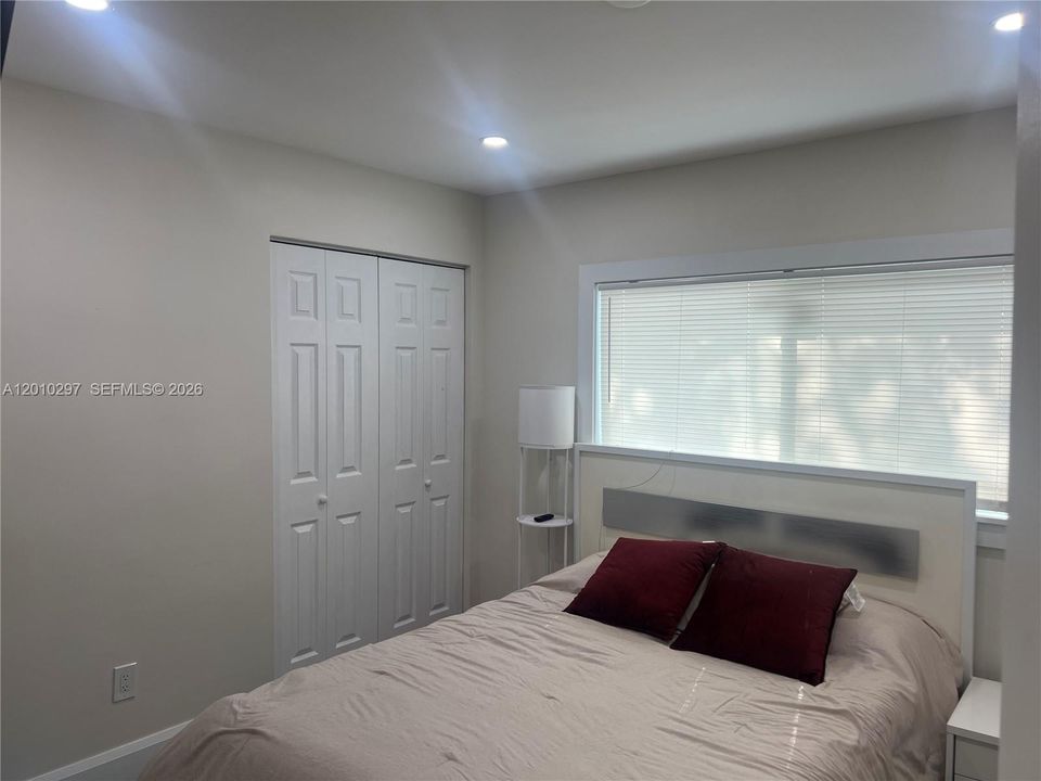 For Sale: $438,900 (3 beds, 2 baths, 1275 Square Feet)