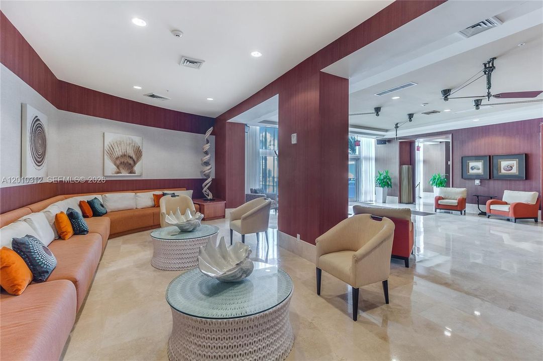 For Sale: $680,000 (2 beds, 2 baths, 1306 Square Feet)
