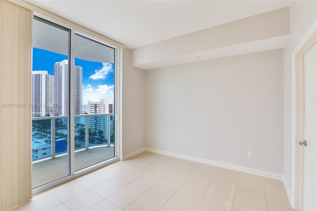 For Sale: $680,000 (2 beds, 2 baths, 1306 Square Feet)