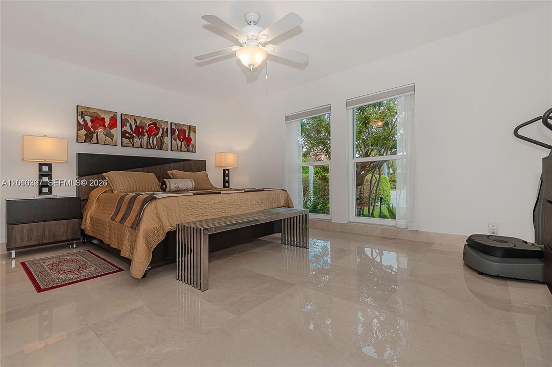 For Sale: $2,550,000 (4 beds, 3 baths, 2934 Square Feet)