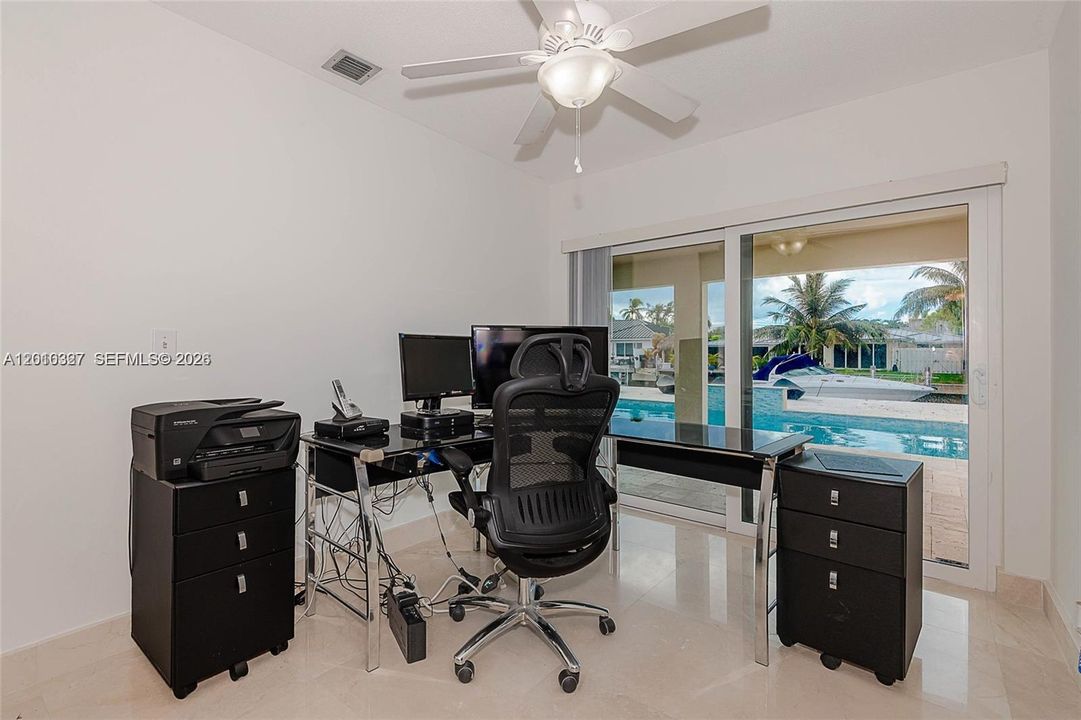 For Sale: $2,550,000 (4 beds, 3 baths, 2934 Square Feet)