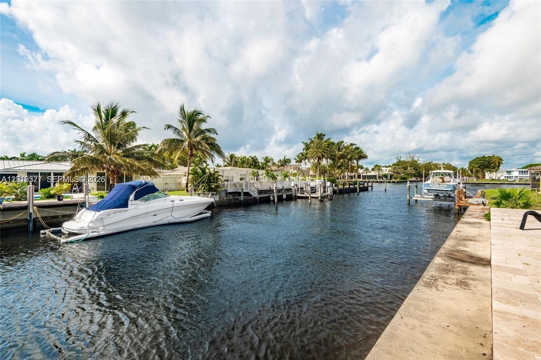 For Sale: $2,550,000 (4 beds, 3 baths, 2934 Square Feet)