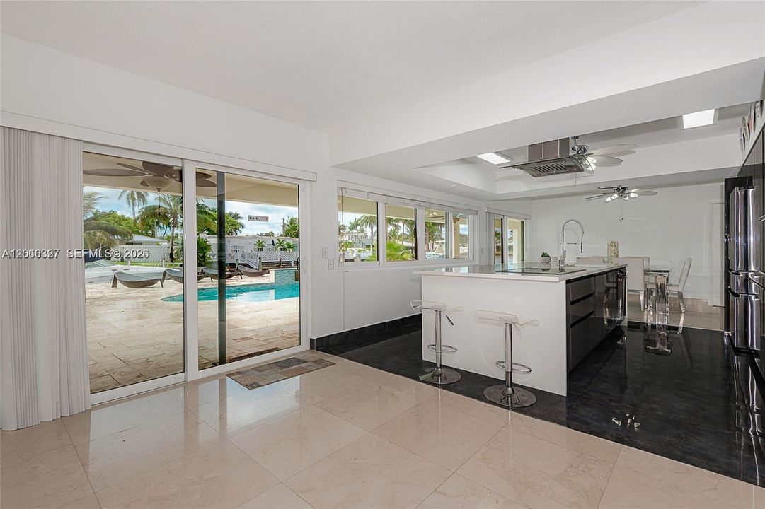 For Sale: $2,550,000 (4 beds, 3 baths, 2934 Square Feet)