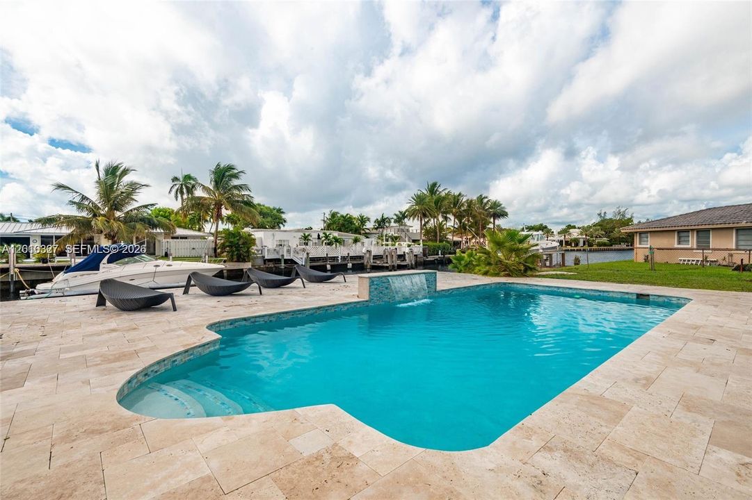 For Sale: $2,550,000 (4 beds, 3 baths, 2934 Square Feet)