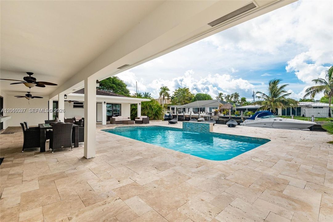 For Sale: $2,550,000 (4 beds, 3 baths, 2934 Square Feet)