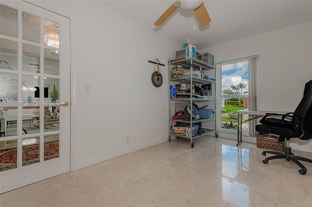 For Sale: $2,550,000 (4 beds, 3 baths, 2934 Square Feet)