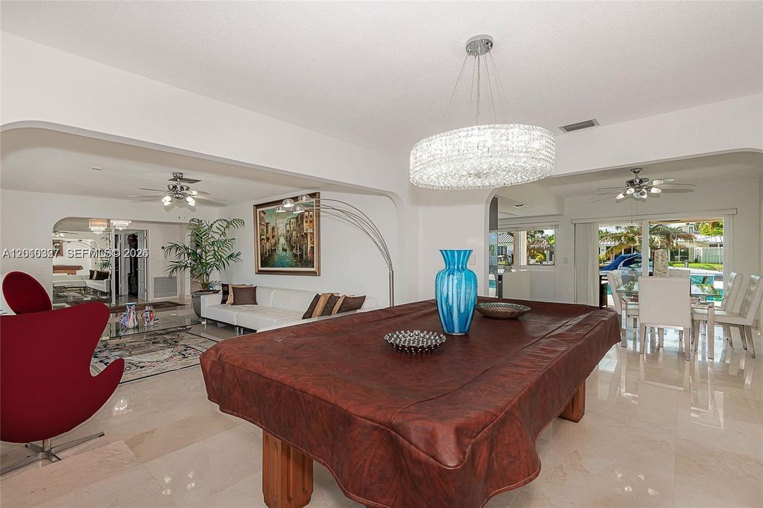 For Sale: $2,550,000 (4 beds, 3 baths, 2934 Square Feet)
