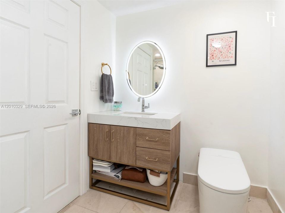 For Sale: $625,000 (2 beds, 2 baths, 1195 Square Feet)