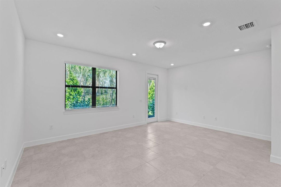 18-web-or-mls-A7403612