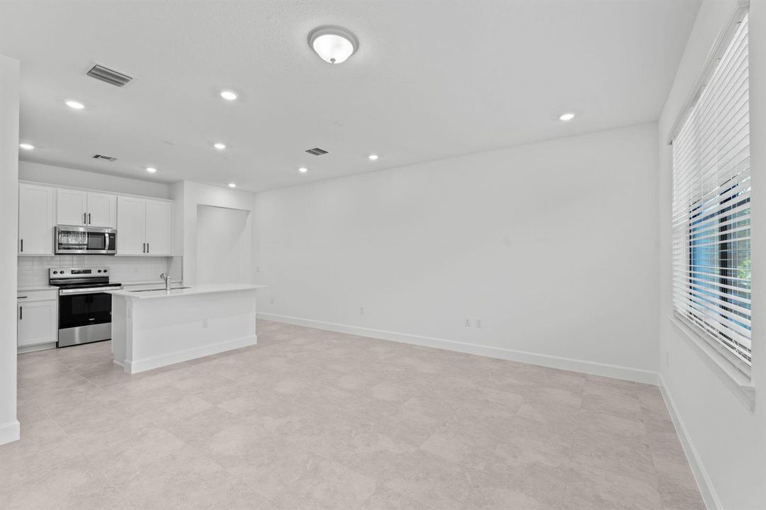 20-web-or-mls-A7403606