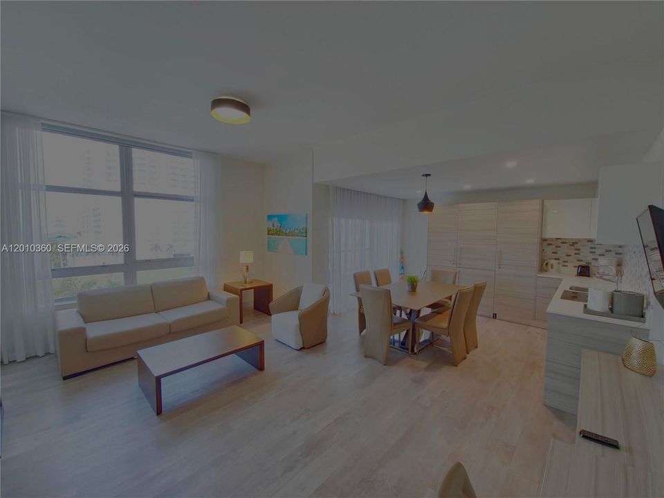 Active With Contract: $415,000 (1 beds, 1 baths, 699 Square Feet)