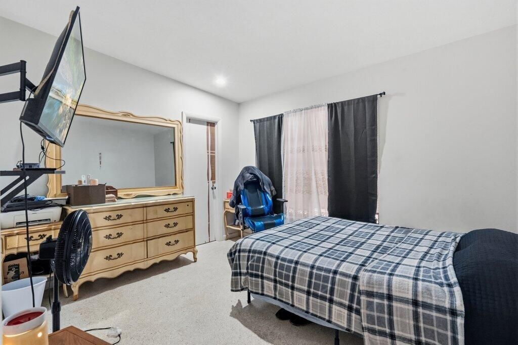 Bedroom.jpeg-SMALL