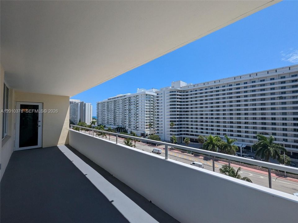 For Sale: $789,000 (2 beds, 2 baths, 1650 Square Feet)