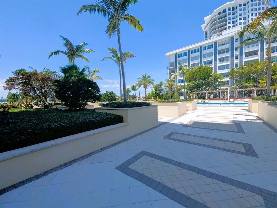 For Sale: $789,000 (2 beds, 2 baths, 1650 Square Feet)