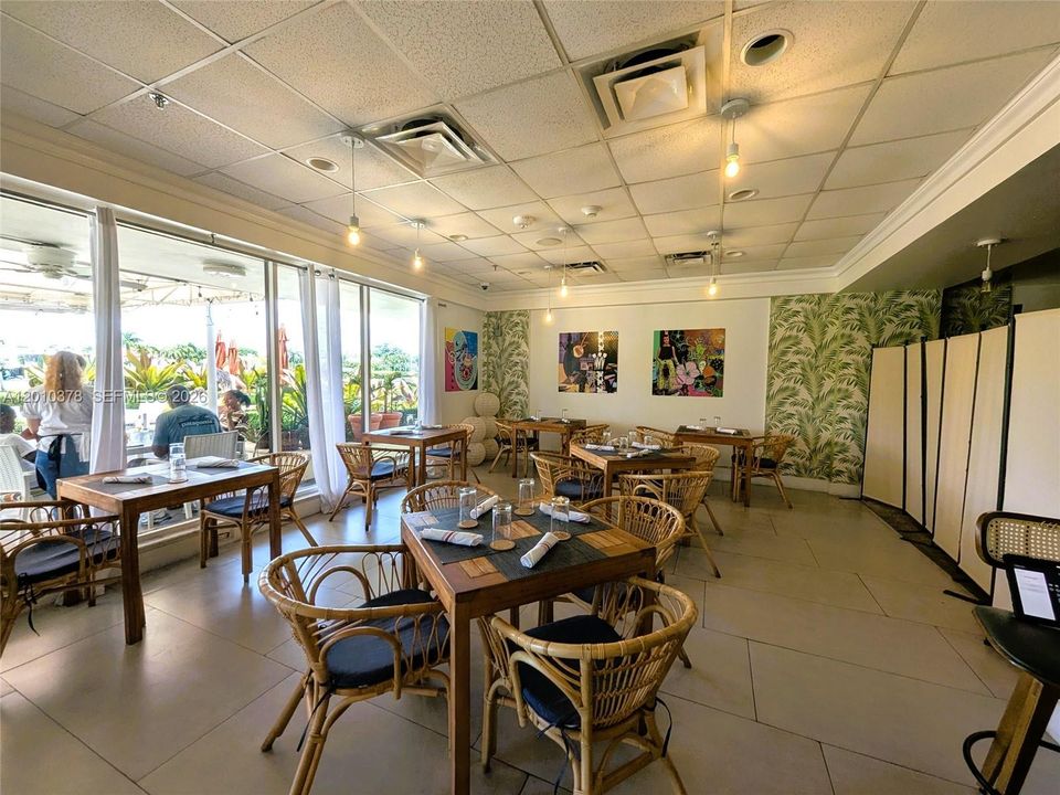 For Sale: $789,000 (2 beds, 2 baths, 1650 Square Feet)