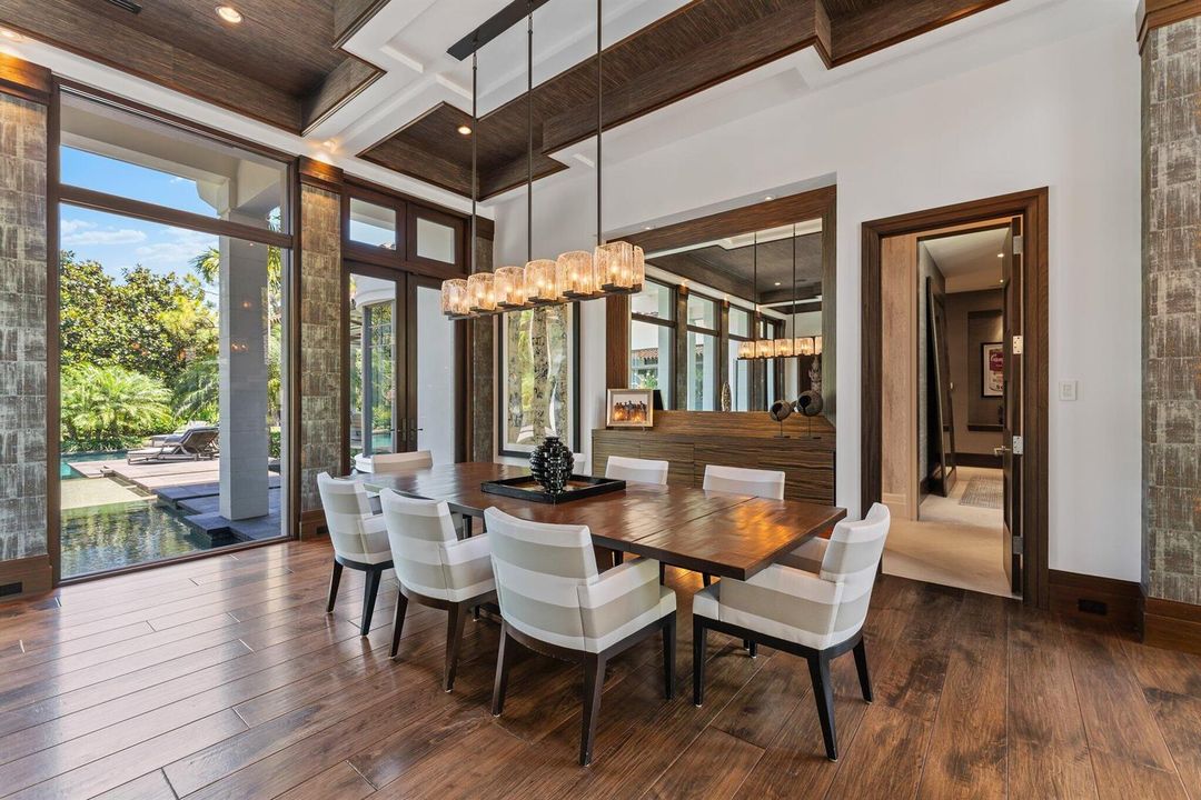 Formal Dining