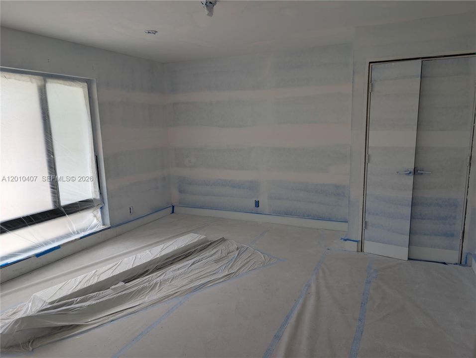 Activo con contrato: $1,590,000 (3 camas, 3 baños, 3008 Pies cuadrados)