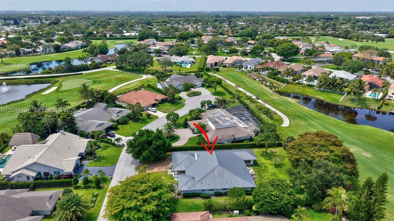 Activo con contrato: $1,590,000 (3 camas, 3 baños, 3008 Pies cuadrados)
