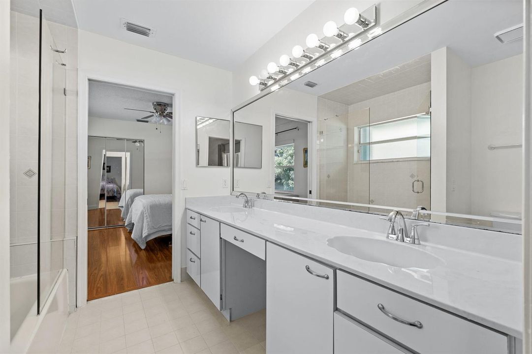 Shared bathroom 2