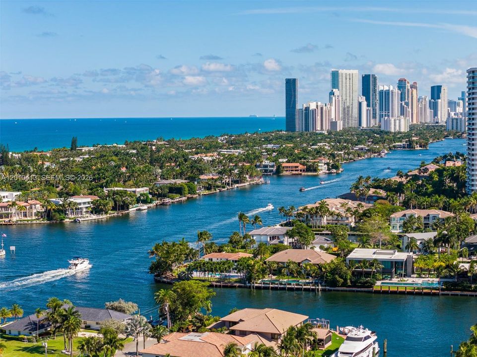 For Sale: $11,995,000 (6 beds, 8 baths, 6263 Square Feet)
